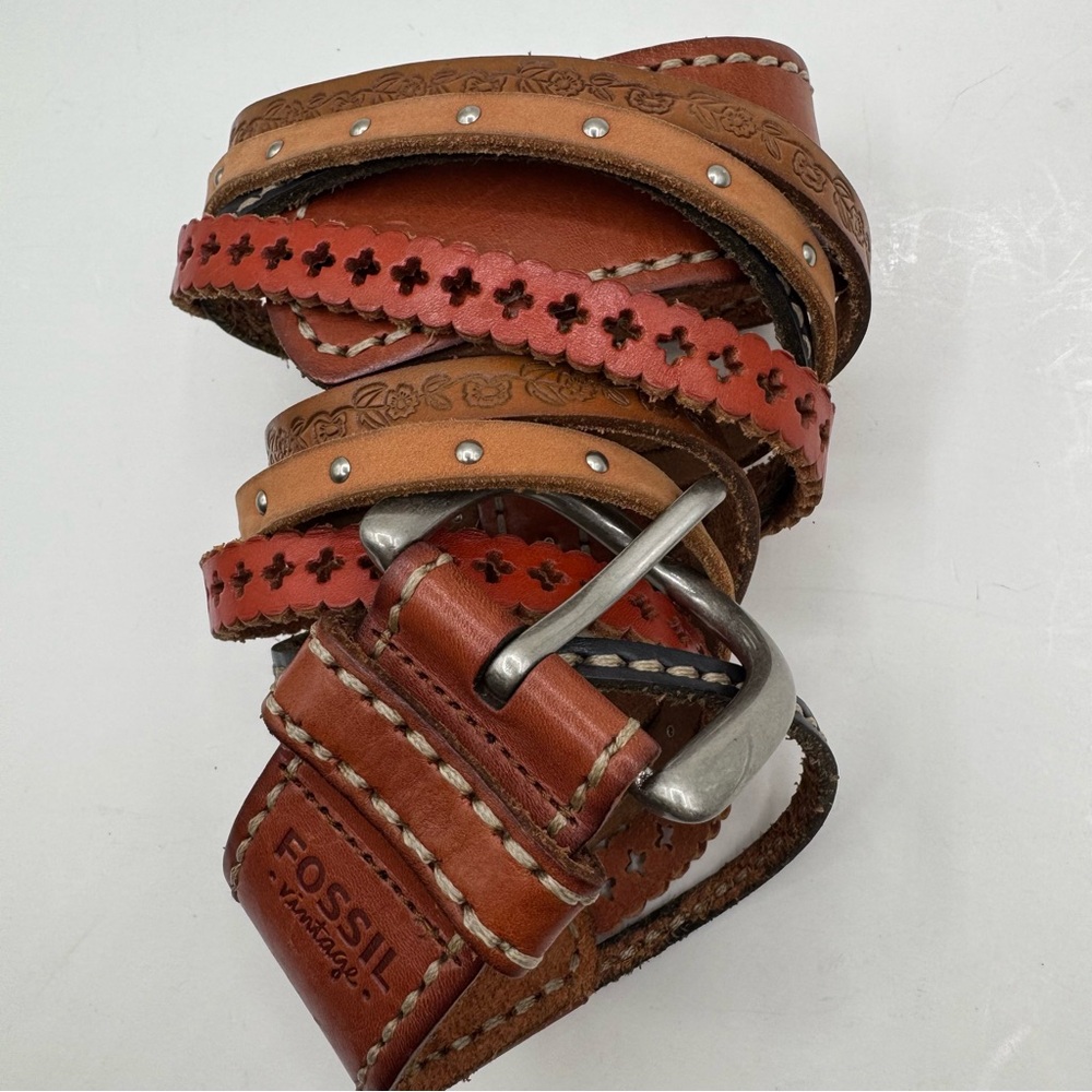 Fossil Red Studded Tooled Floral Leather Belt Sz Small